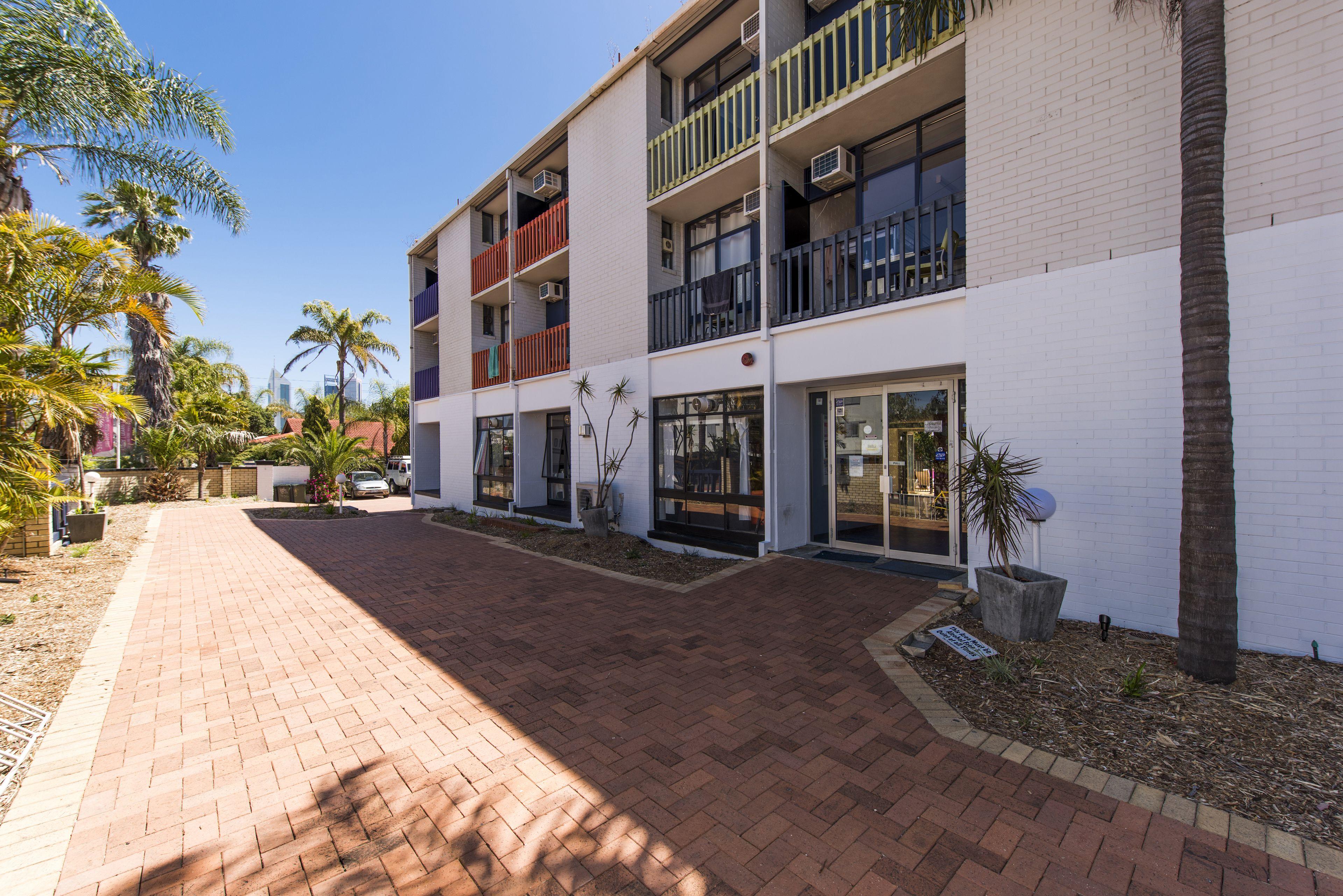 Billabong Backpackers Resort, Perth